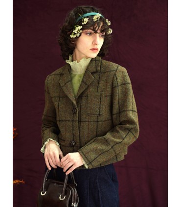 بدلة قصيرة من الصوف منقوشة 