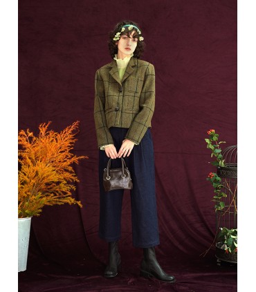 Costume court en laine à carreaux 