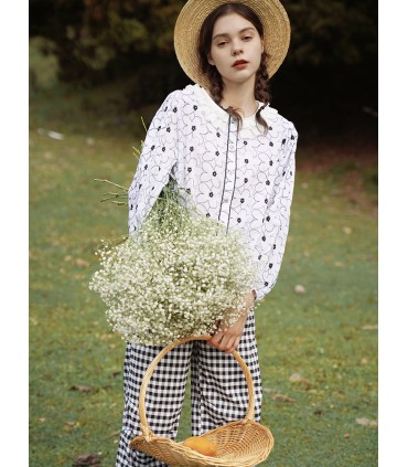 Camicia ricamata floreale con collo a doppio petalo 