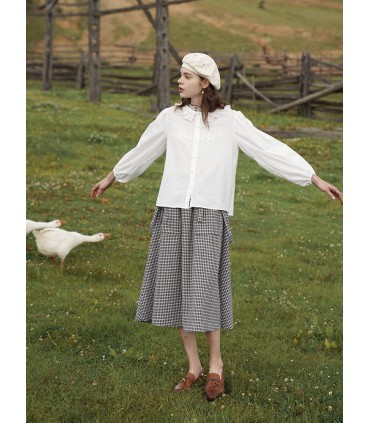 Biała koszula z podwójnym płatkiem i długim rękawem