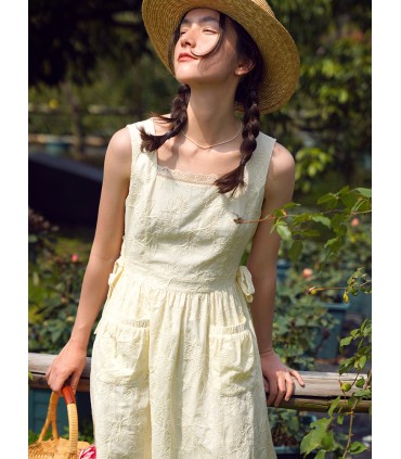 Three-dimensional texture beige pastoral sundress 