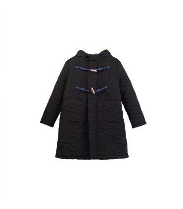 Kontrastfarbe klassische schwarze Hornschnalle lange Steppjacke mit Kapuze