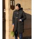 Warna kontras strap tanduk hitam klasik jaket empuk panjang dengan tudung