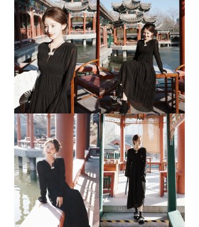 5.8 meters of pleats + metal buckle 