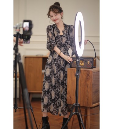 [Spot in seconds] Monaco Garden loose and comfortable tea break skirt autumn new print dress 