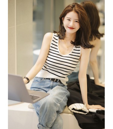 2023 Spring New Simple Tencel Top