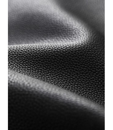 High-quality, lightweight and versatile cowhide handbag 