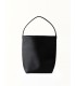 High-quality, lightweight and versatile cowhide handbag 