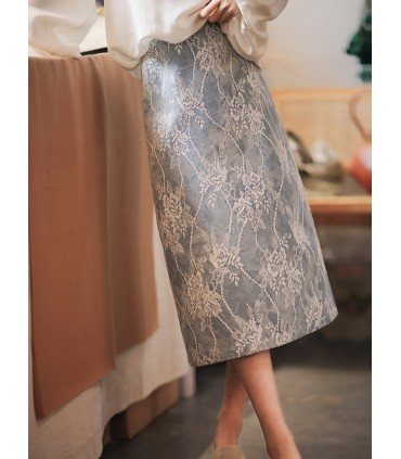 Skirt renda biru tekstur renda skirt lurus