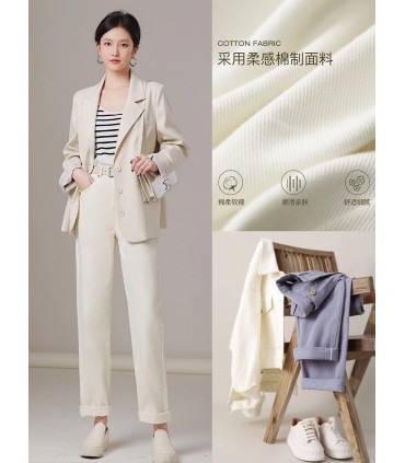 Loose straight white wide-leg pants
