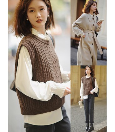 루즈한 스탠드 칼라와 나무 귀가 있는 긴팔 탑