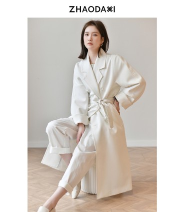 Luźna i wysokiej klasy wiatrówka 