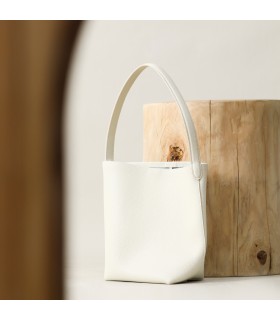 Large-capacity lychee grain cowhide 