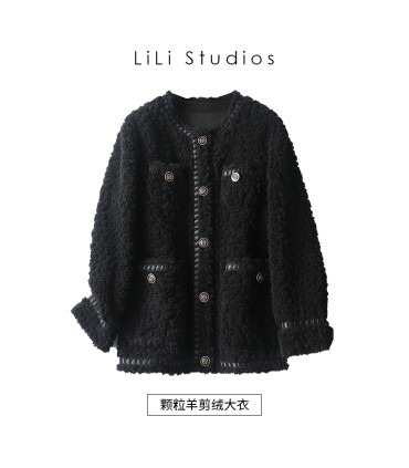 Korte damesjas met schapenschaar