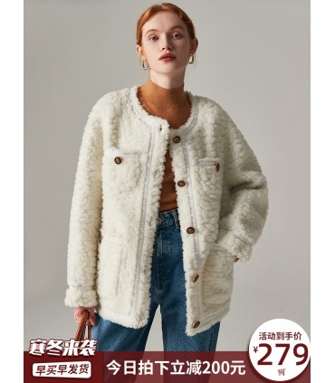 Korte damesjas met schapenschaar