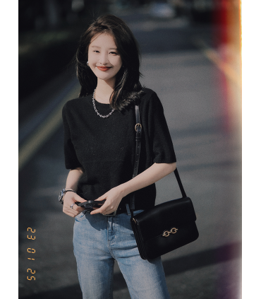 La gonna dritta ampia più recente