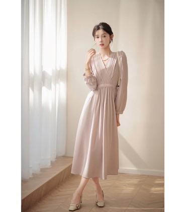 Abito aderente in vita 