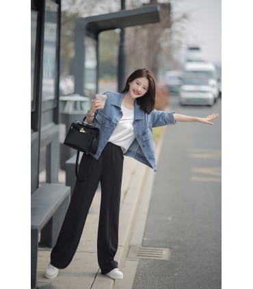 Top de solapa a la moda que combina con todo