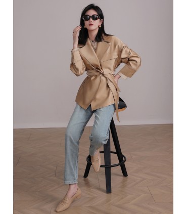 Windjacke aus Seidenwolle Windjacke mit minimalem Windrevers 