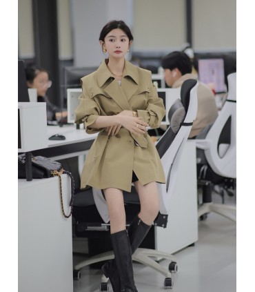 大气冬季新品翻领风衣