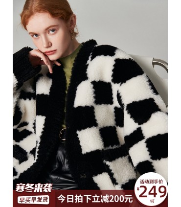 Sheep shearling cropped cardigan