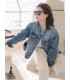 Schlanke und schlanke, lockere kurze Jeansjacke 
