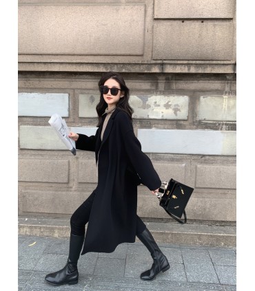 Lapel windbreaker coat with tie coat 