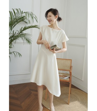 Vestido de acetato irregular de cintura delgada