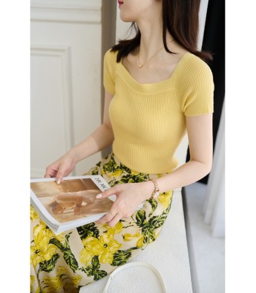 Áo thun dệt kim ôm vừa vặn cổ vuông cổ vuông bằng len 