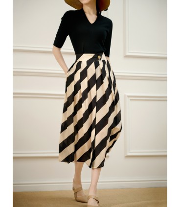 Rok A-line lipit sutra garis-garis 