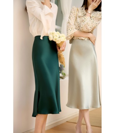 Jupe midi slim avec taille haute et hanches 