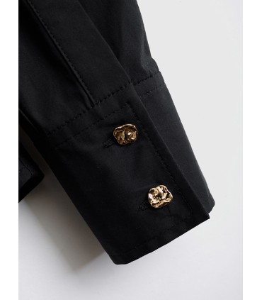 Wit overhemd met V-hals en geplooide taille 