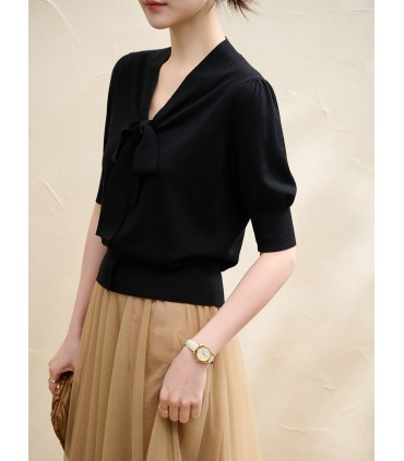 Top in maglia con colletto flottante in lana