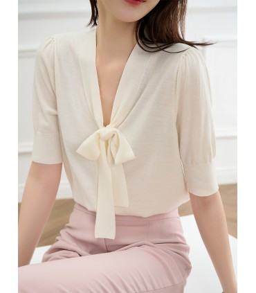 Top in maglia con colletto flottante in lana