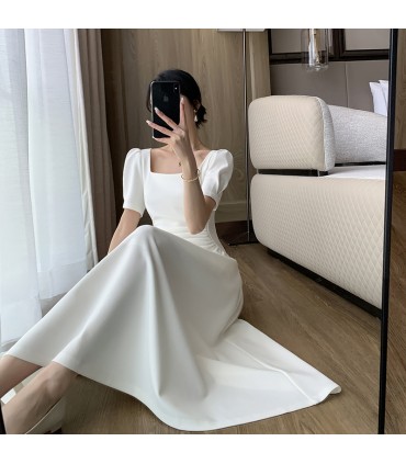 Tanrıça Stil Sertifikası Küçük Beyaz Elbise