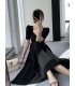 方领高级感赫本风小黑裙