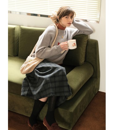 Warm Gray Embroidered Wool Loose Thick Sweater 