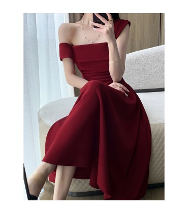 收腰端庄大气宴会礼服长裙