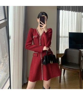 V领收腰订婚小香风短裙