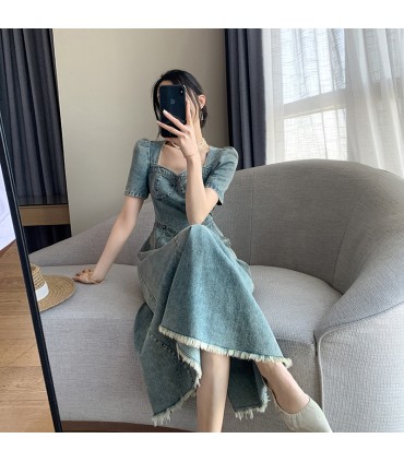 Jupe longue rétro à col carré 