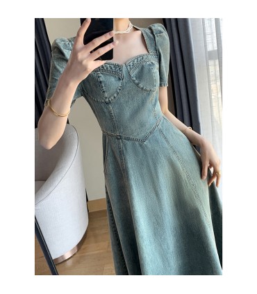 Jupe longue rétro à col carré 