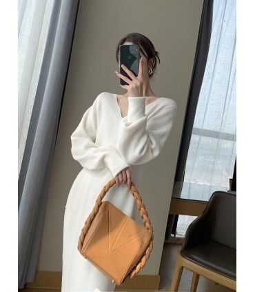 V领配大衣内搭打底裙