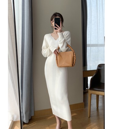 V领配大衣内搭打底裙