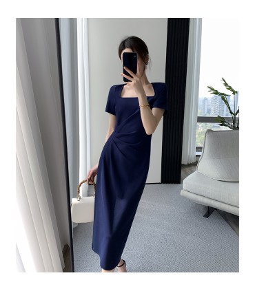 Vestido Midi Goddess Fan com decote quadrado 