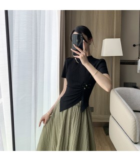 Fashionable and versatile short-sleeved top 