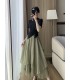 Top a maniche corte alla moda e versatile