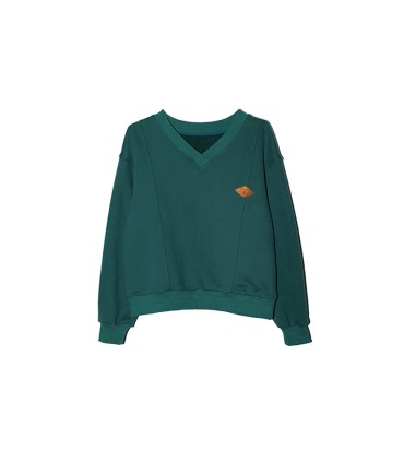 Свитер с V-образным вырезом и толстым флисом, украшенный кожаной этике