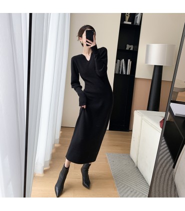 Avec manteau et jupe basse 