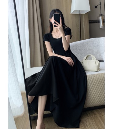 Drapierter langer Rock im Hepburn-Stil mit quadratischem Ausschnitt