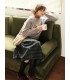 Sweater Tebal Longgar Kelabu Hangat Bersulam